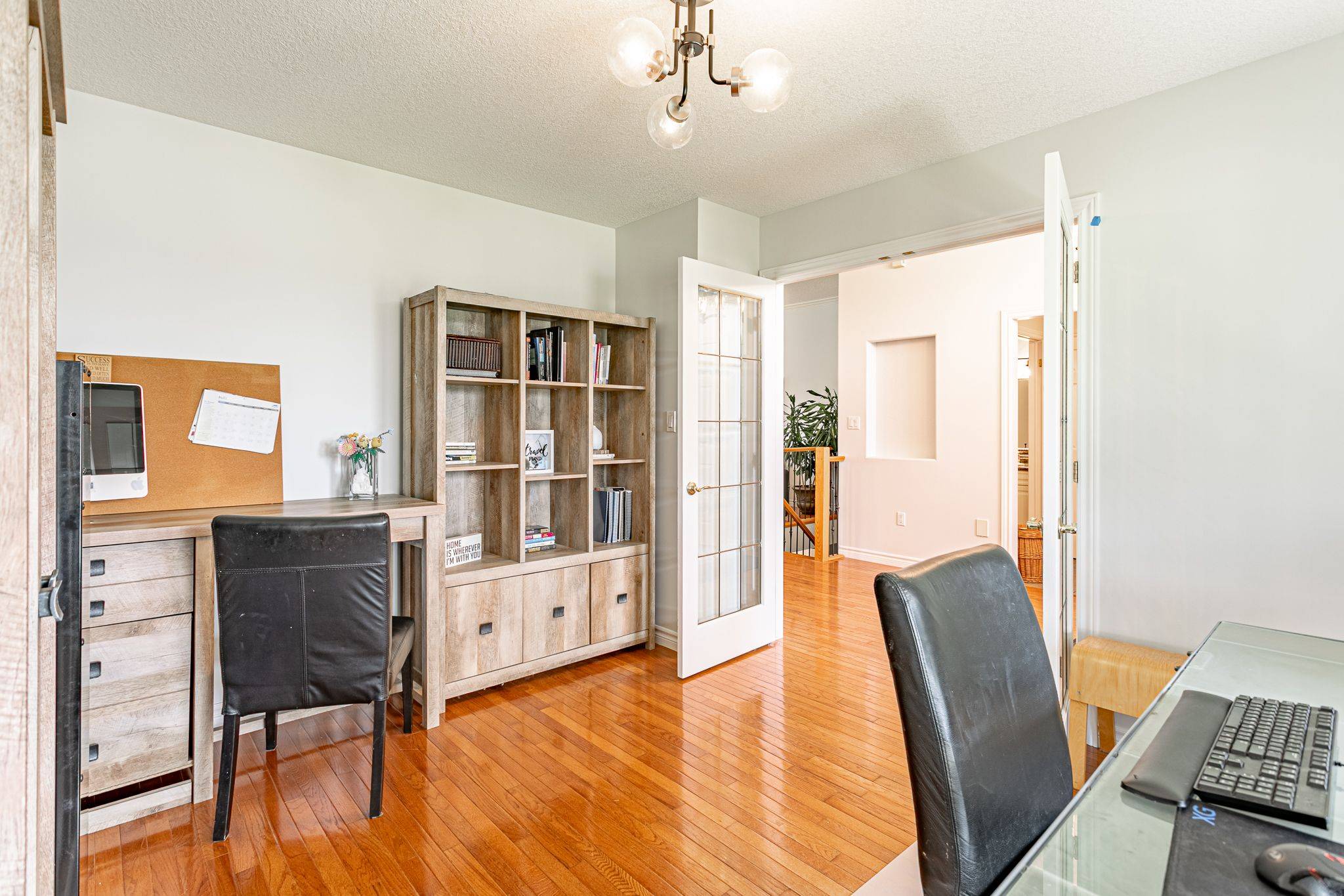 Thames Centre, ON N0L 1V0,48 Hillview DR
