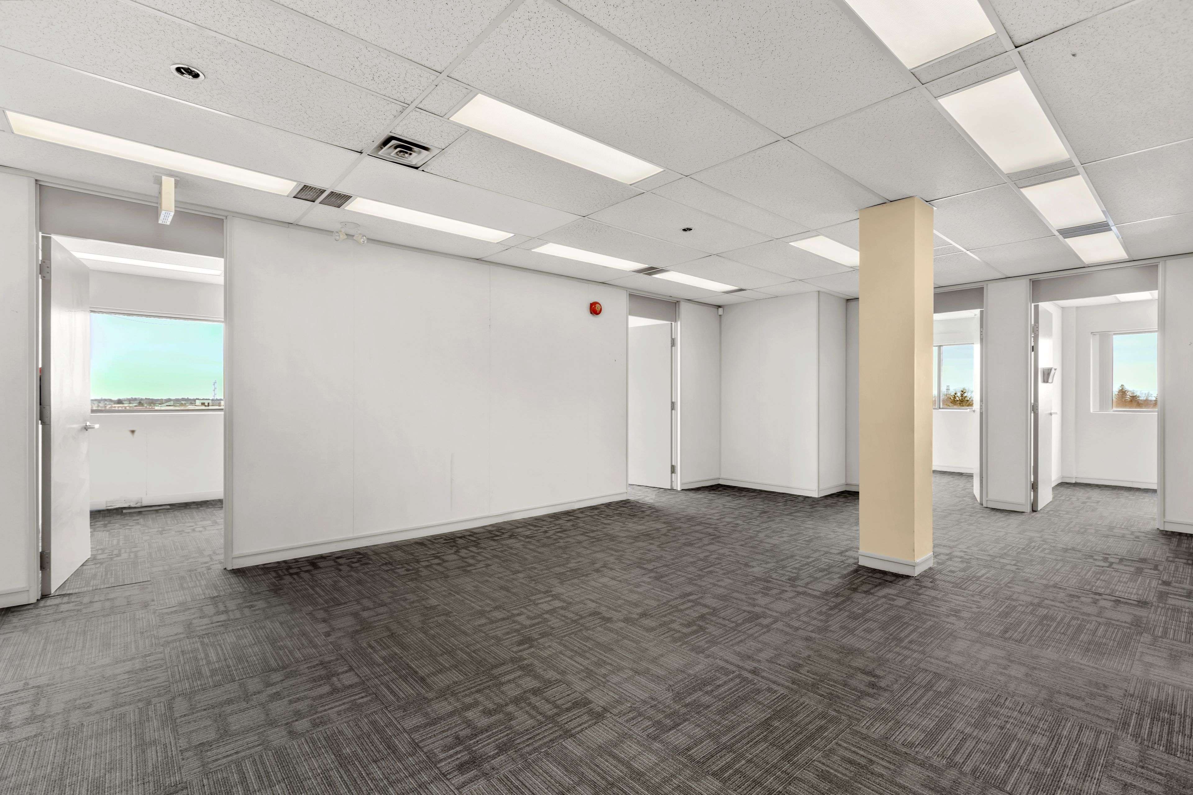 Meadowlands - Crestview And Area, ON K2G 4B5,1580 MERIVALE RD #504
