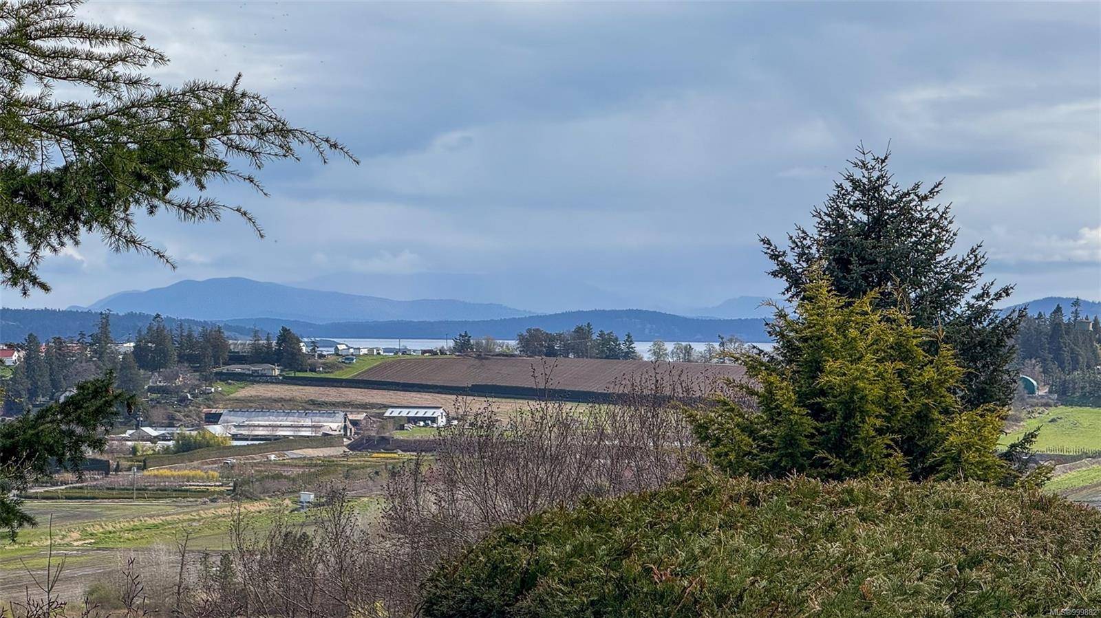 Central Saanich, BC V8Z 6Y9,6649 Tamany Dr