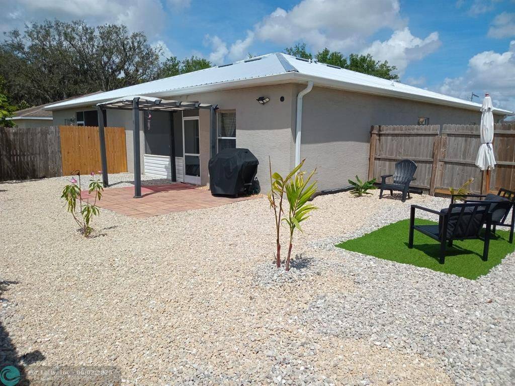 Sebring, FL 33870,506 Zervas Ct