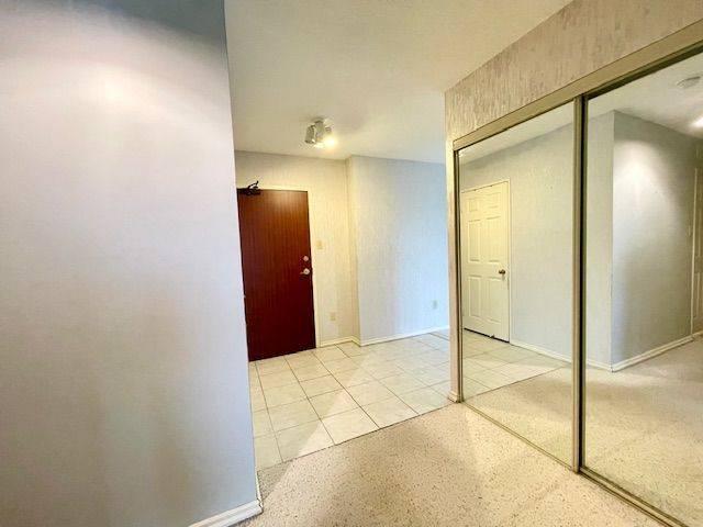 Brampton, ON L6W 3X1,100 County Court BLVD #309