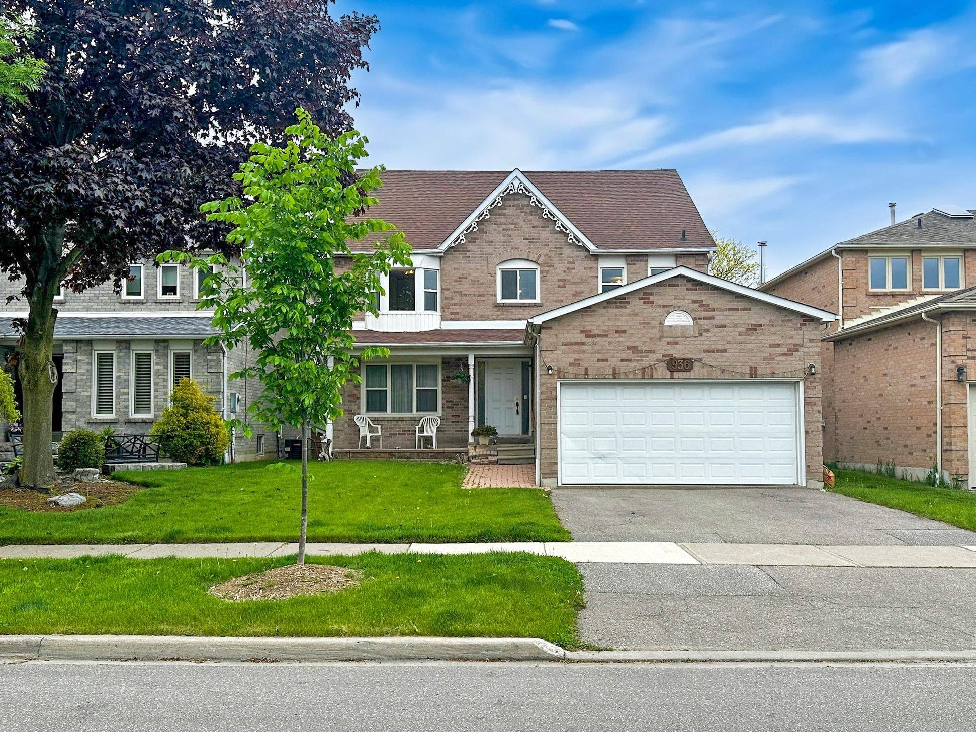 Pickering, ON L1V 5Y7,936 Rambleberry AVE