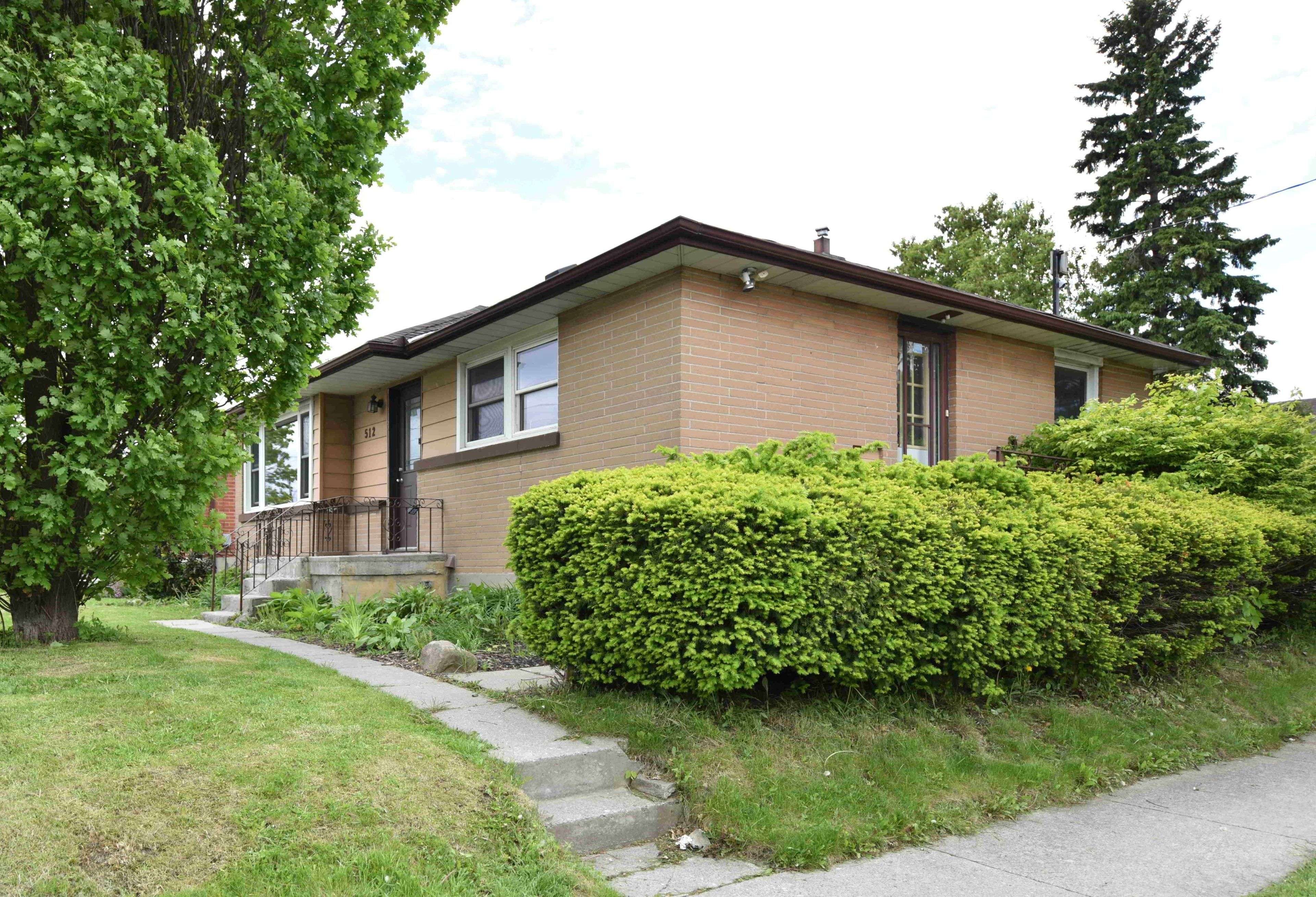 Oshawa, ON L1H 6E2,512 Wilson RD S