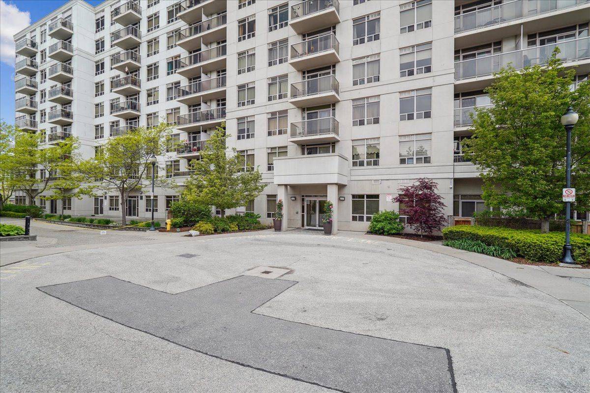 Toronto E08, ON M1M 3X9,3650 Kingston RD #926