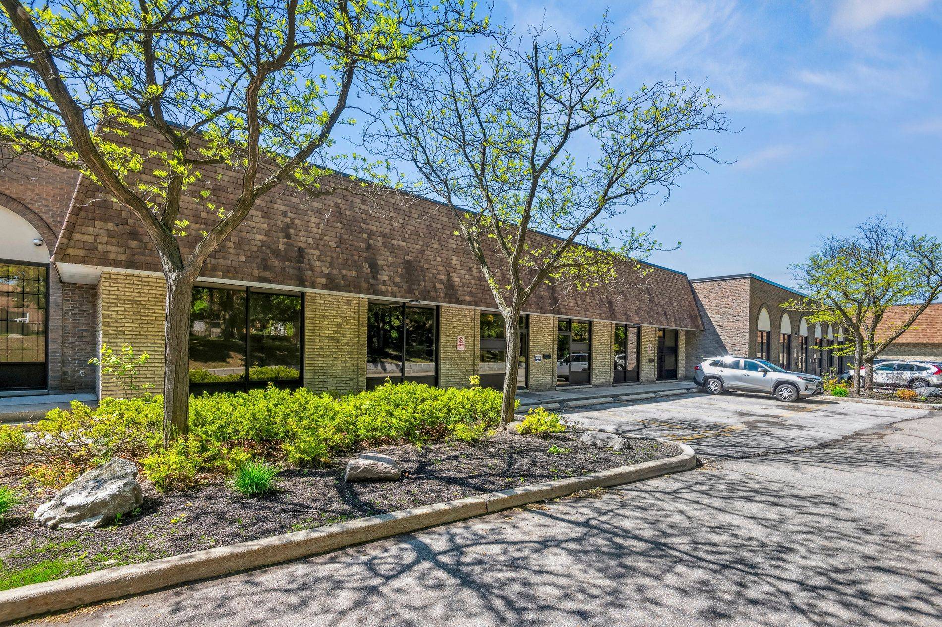 Toronto E07, ON M1S 3J1,1361 Huntingwood DR N #13