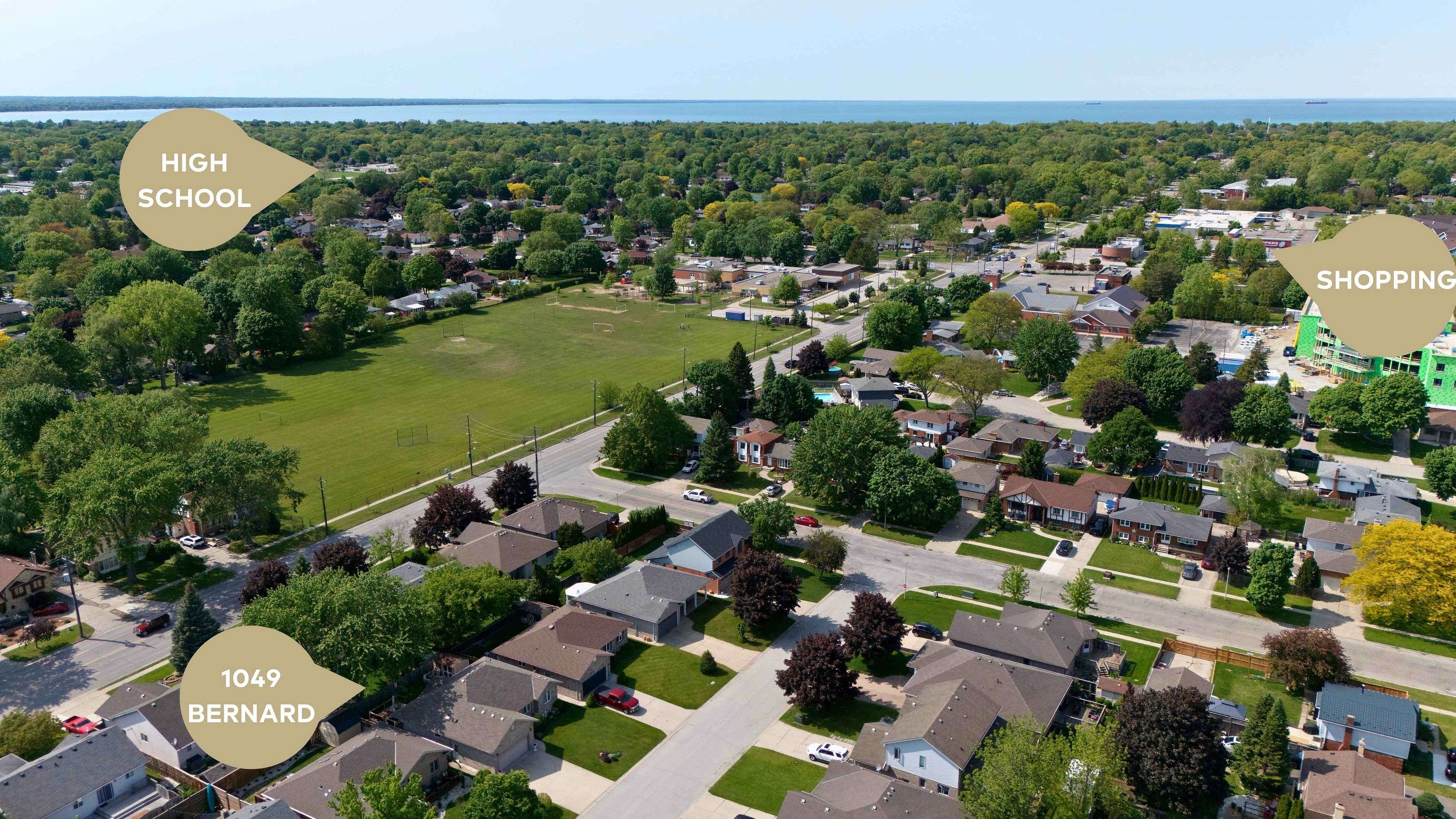 Sarnia, ON N7S 6J6,1049 Bernard CT
