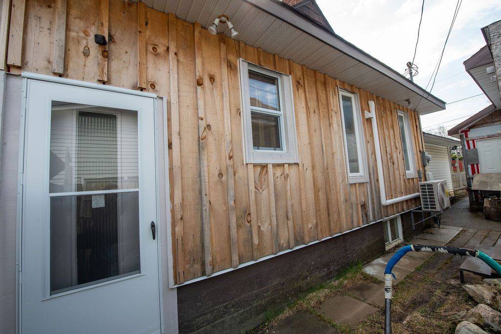 Timmins, ON P0N 1G0,19 Dwyer AVE