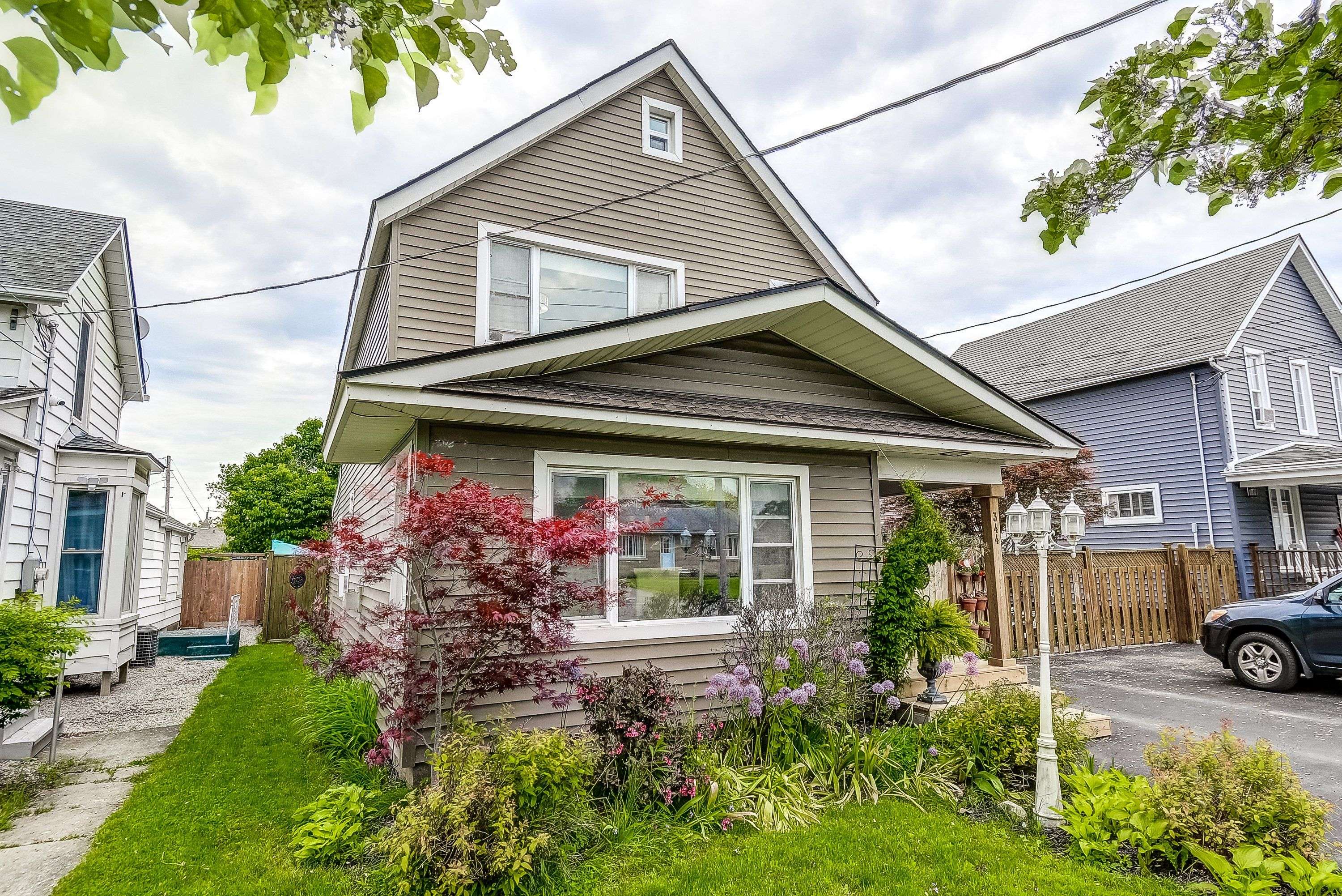 Fort Erie, ON L2A 2V8,344 PHIPPS ST