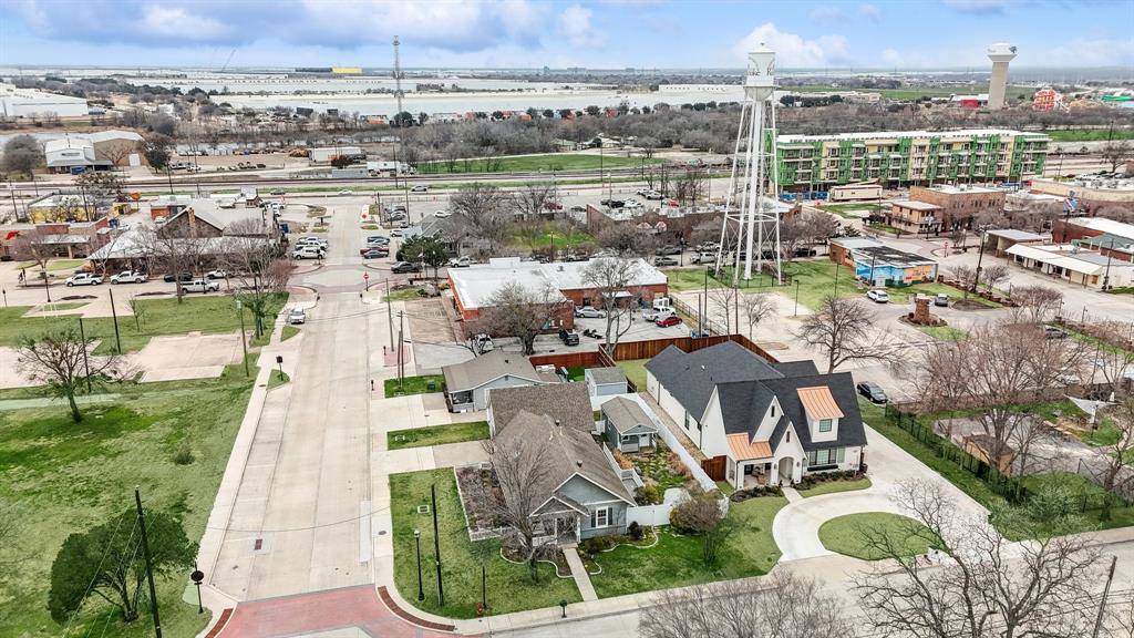 Roanoke, TX 76262,111 S Pine Street