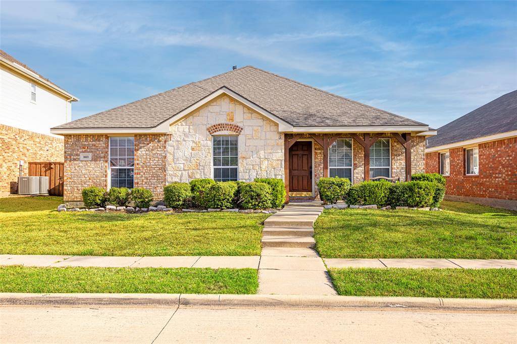 Allen, TX 75002,1611 Bur Oak Drive