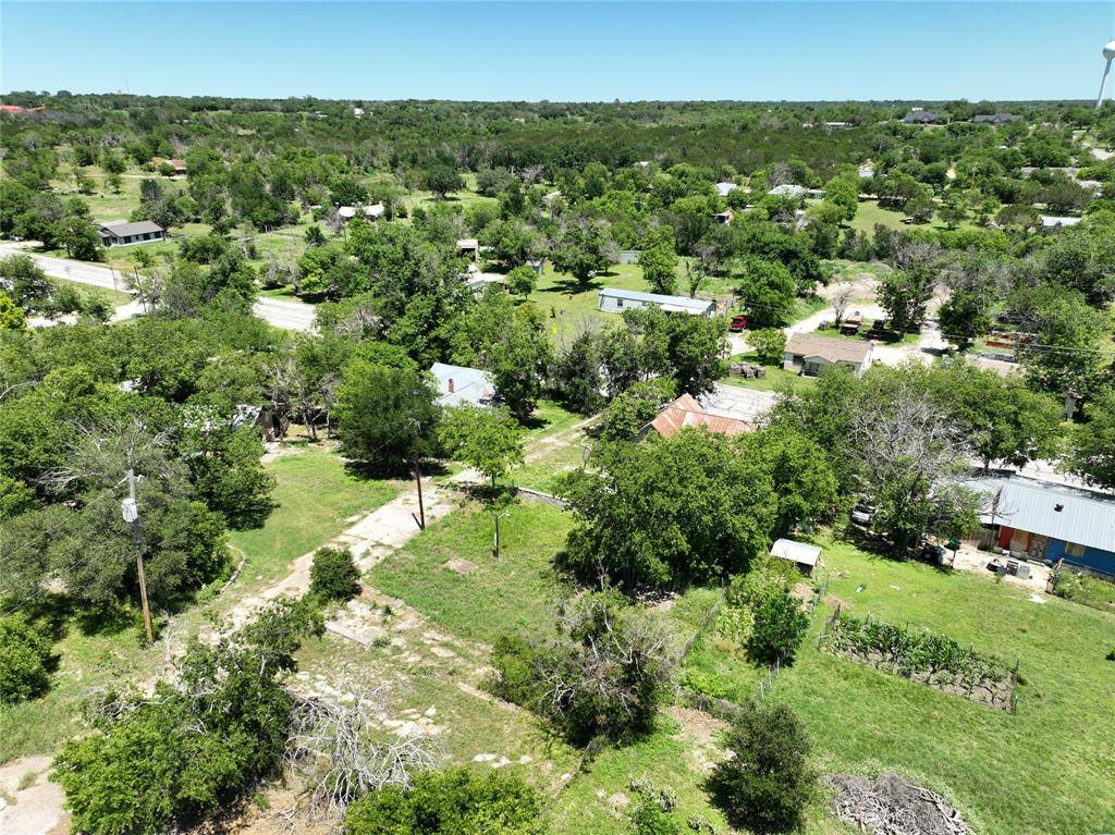 Hico, TX 76457,412 414 416 N Cedar Street