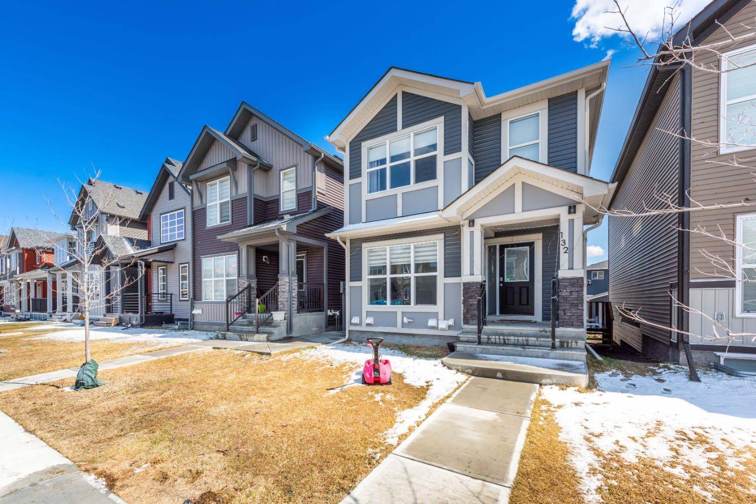 Calgary, AB T3J2E5,132 savanna GDNS NE