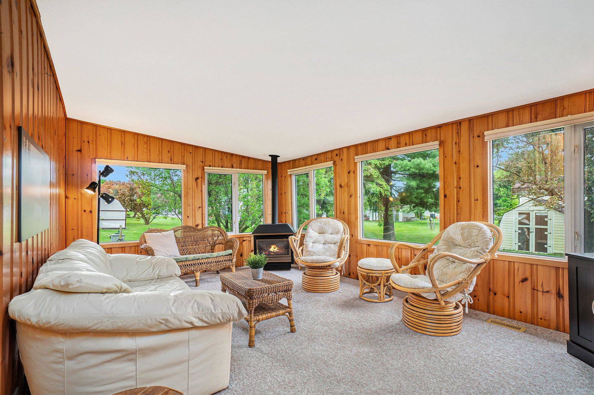 Mcnab/braeside, ON K0A 3L0,36 Woodside LN