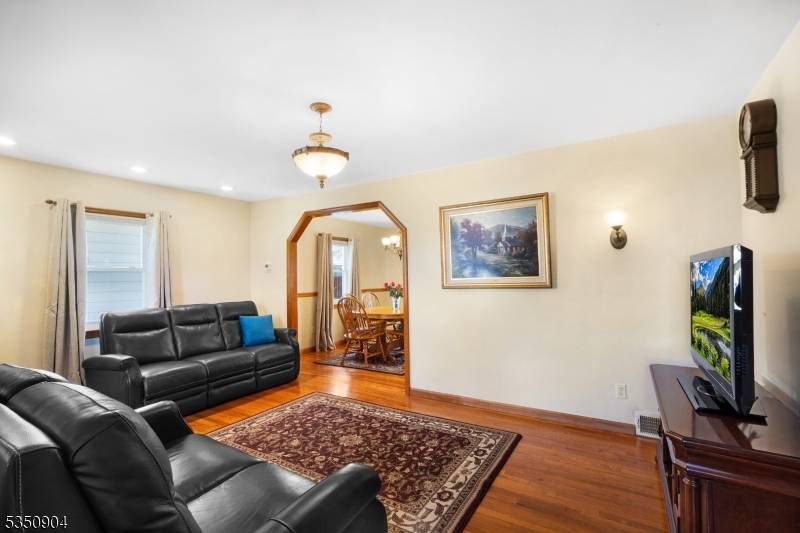 Linden City, NJ 07036,221 Hillside Rd