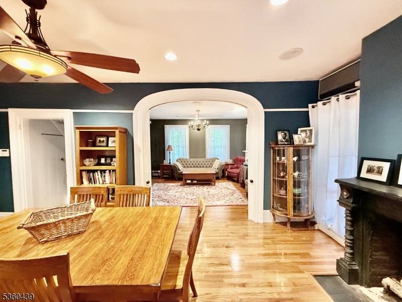 Boonton Town, NJ 07005,431 Rockaway St
