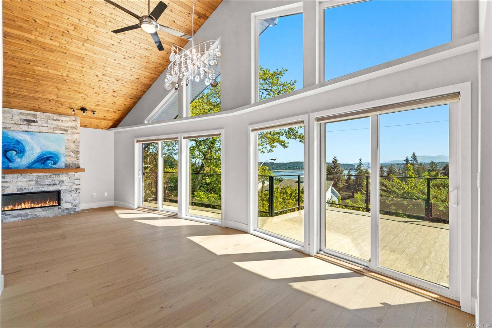 Nanaimo, BC V9T 4N4,1542 Knight Court Rd