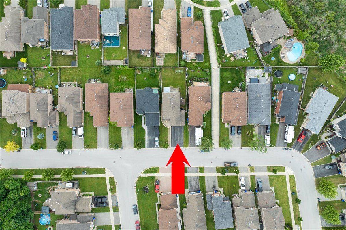 Innisfil, ON L9S 0E6,1288 Lowrie ST