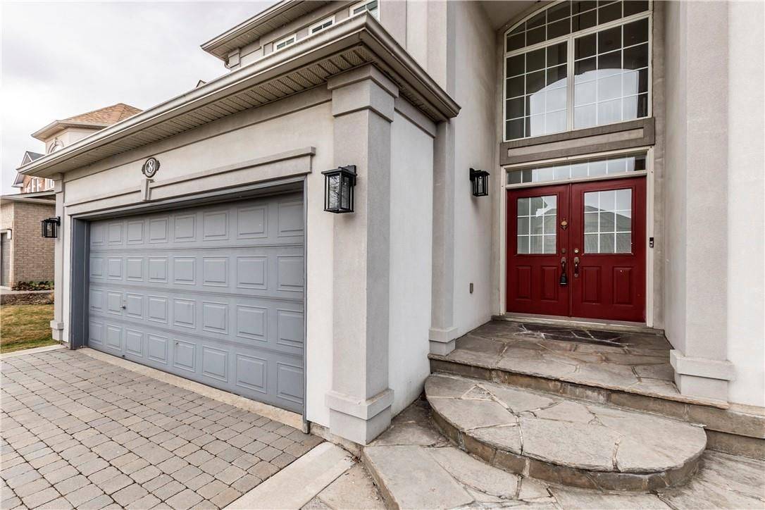 Hamilton, ON L9K 1M3,8 Hackney CT