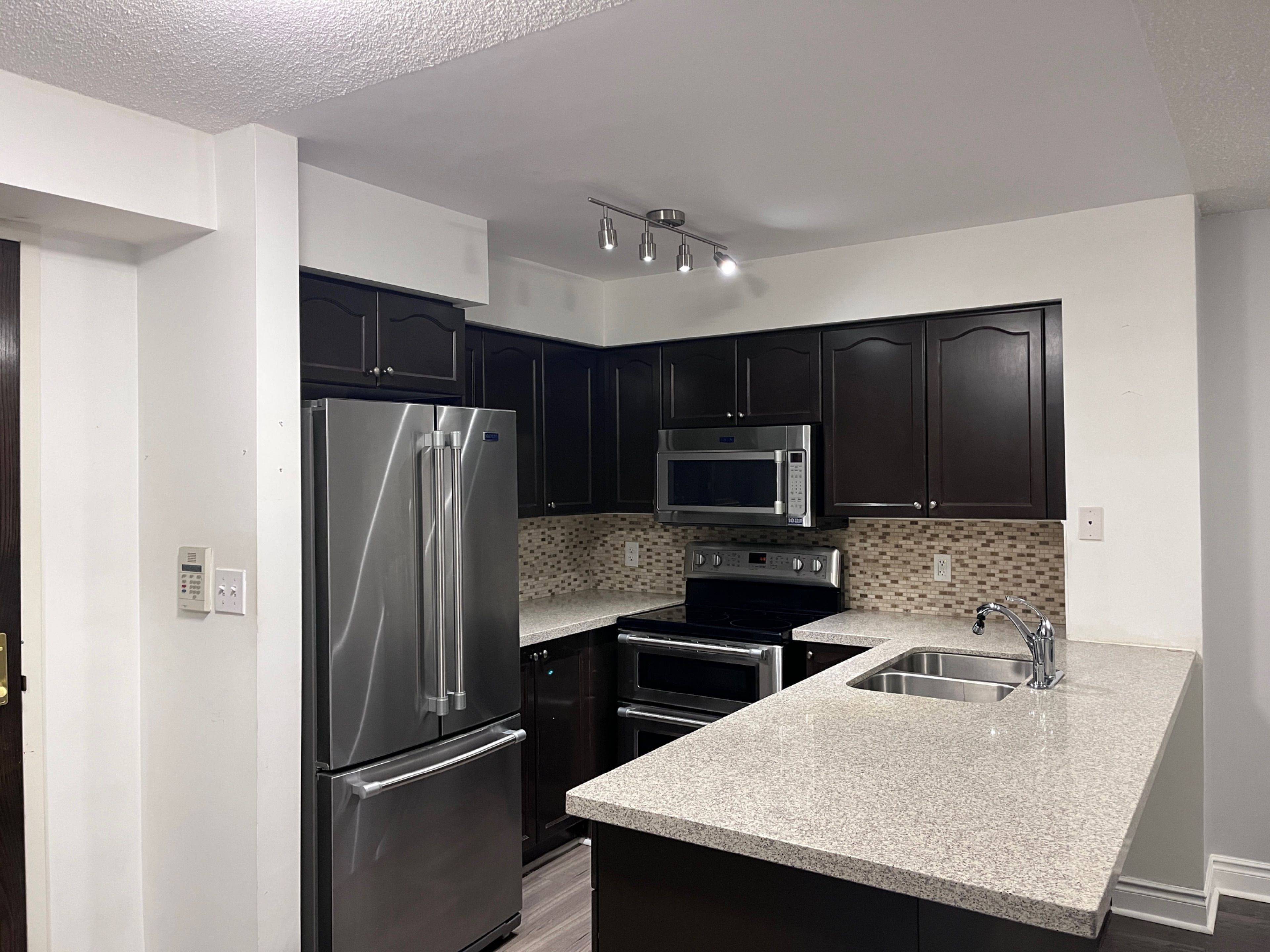 Toronto C14, ON M2N 7M2,18 Spring Garden AVE #3303