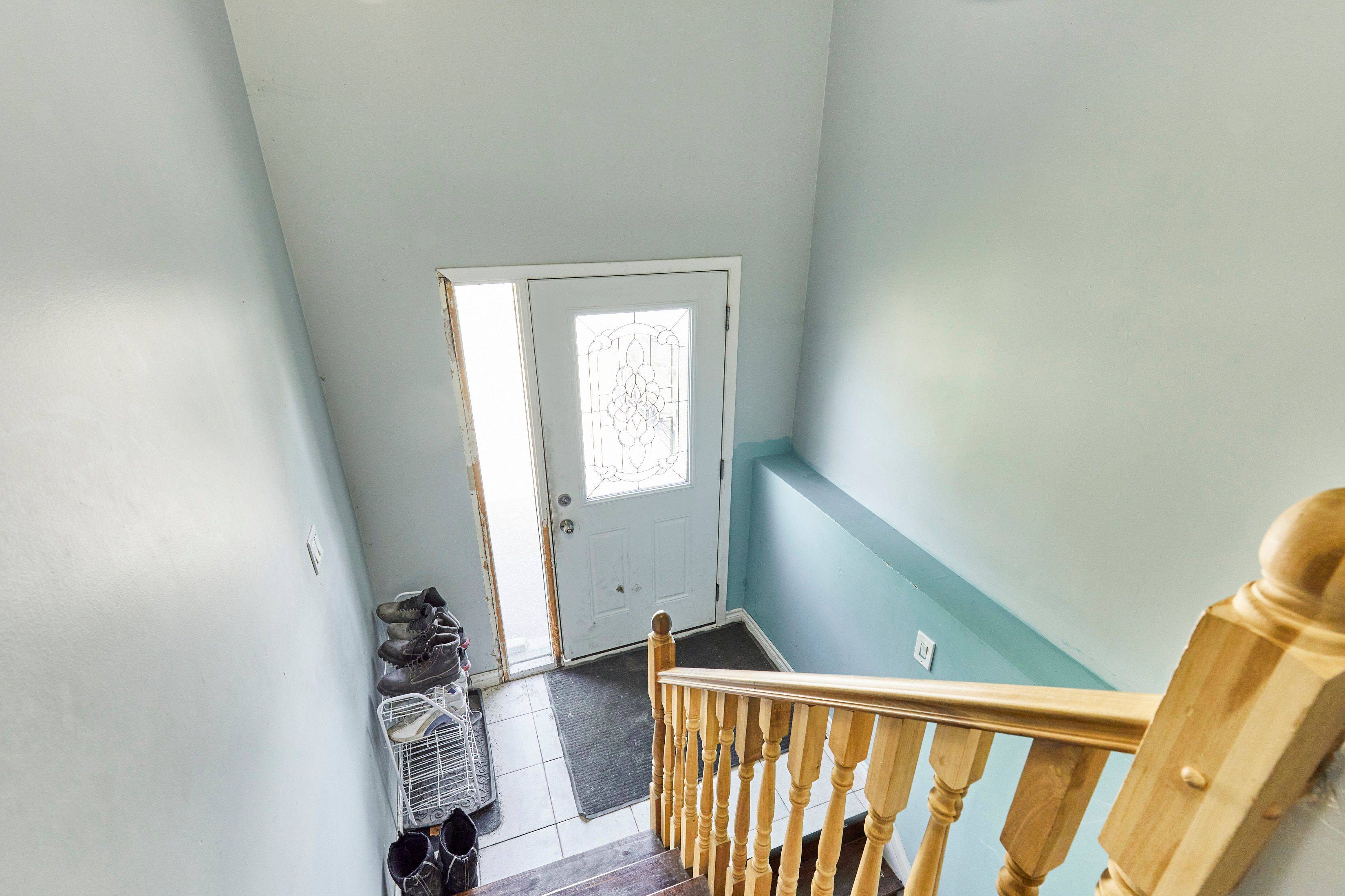 Oshawa, ON L1H 8P1,37 Wellington AVE E