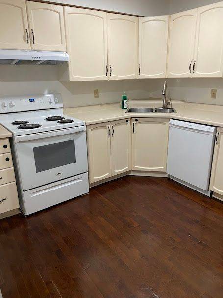 Carleton Place, ON K7C 4J6,295 Mullett ST #6