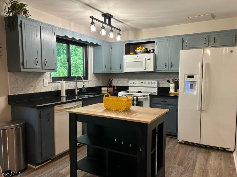 Stanhope Boro, NJ 07874,8153 Ashland Ct