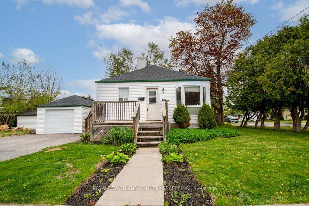 Kawartha Lakes, ON K9V 3J7,32 Adelaide ST S
