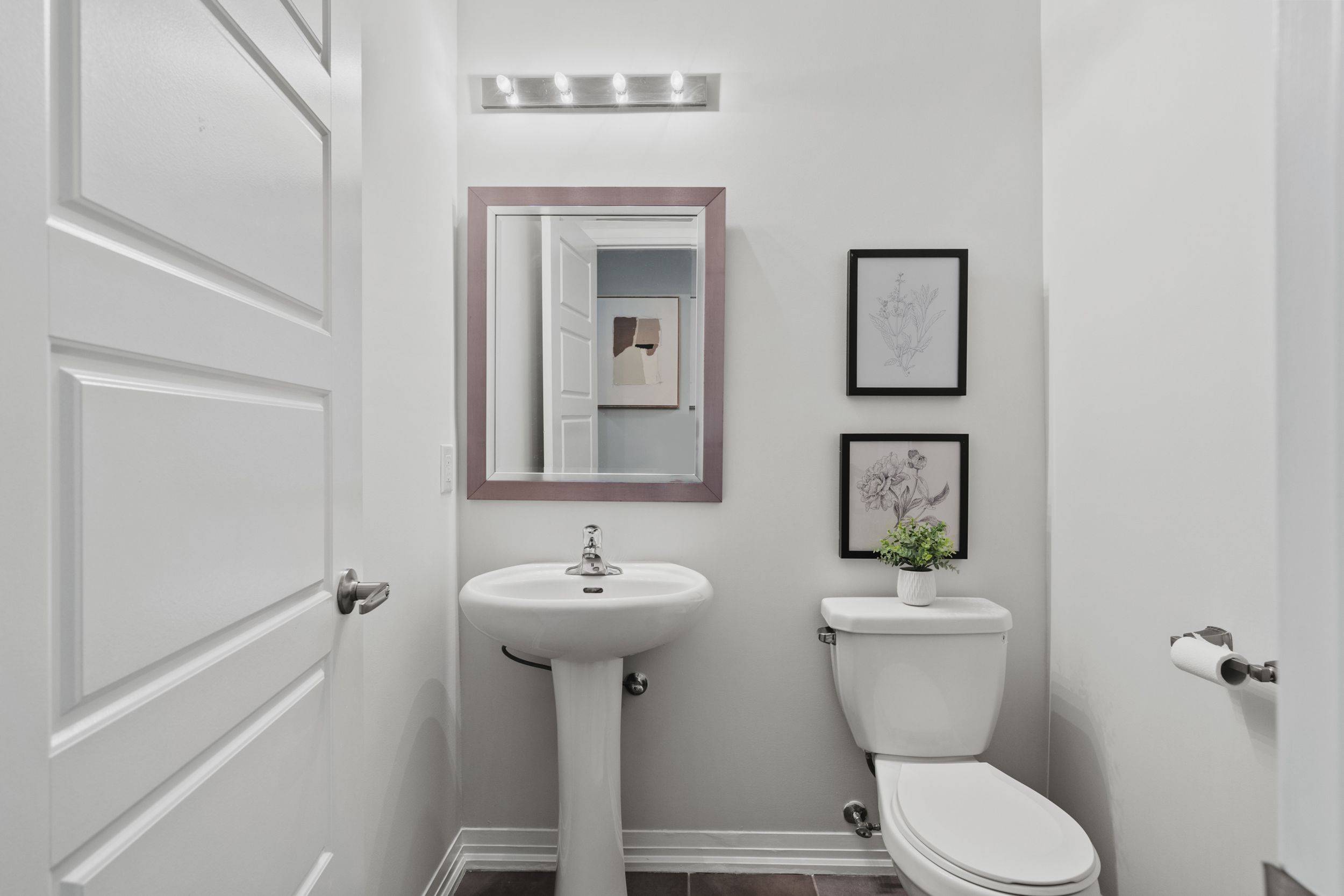 Milton, ON L9T 9A3,763 Banks CRES
