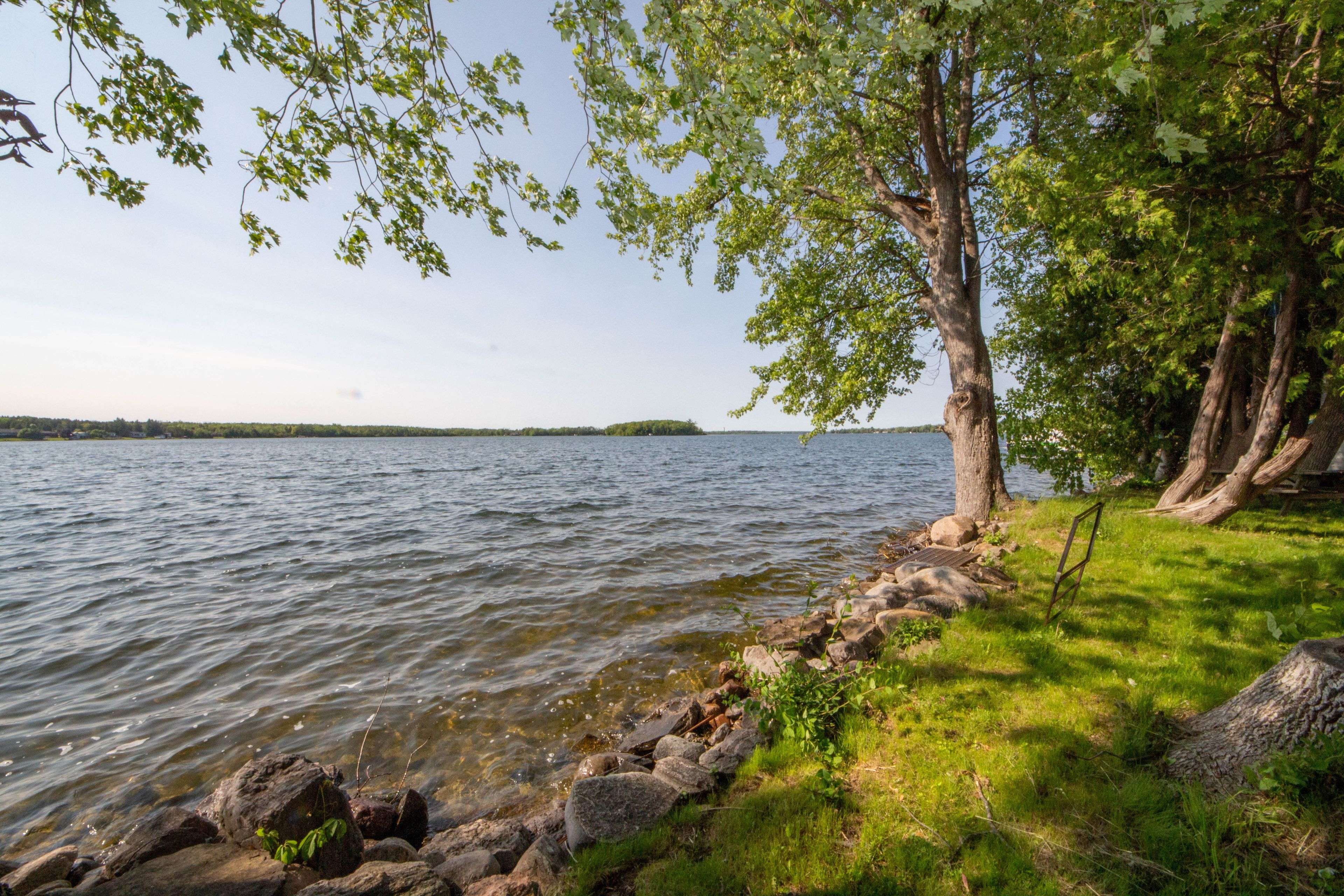 Selwyn, ON K9J 6X5,1682 Poplar Point RD S