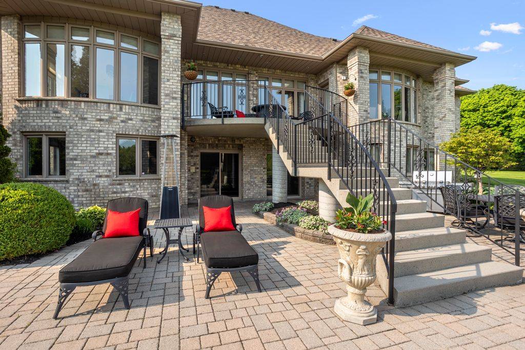 Thames Centre, ON N0L 1G6,5067 HAMILTON RD