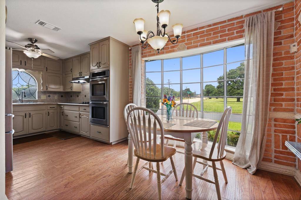 Hurst, TX 76054,1720 Norwood Drive