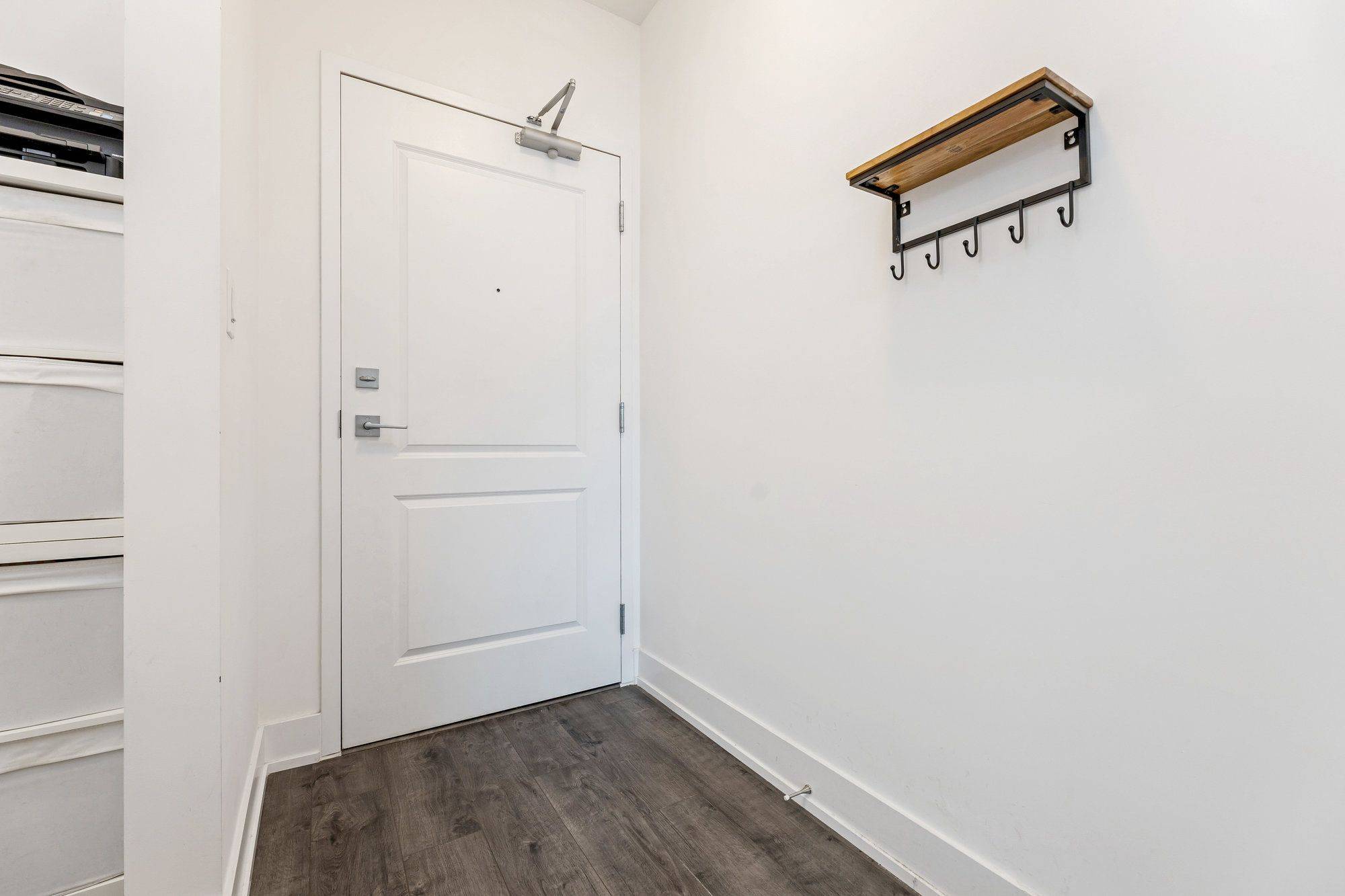 Hamilton, ON L8B 1Z2,450 Dundas ST E #1106