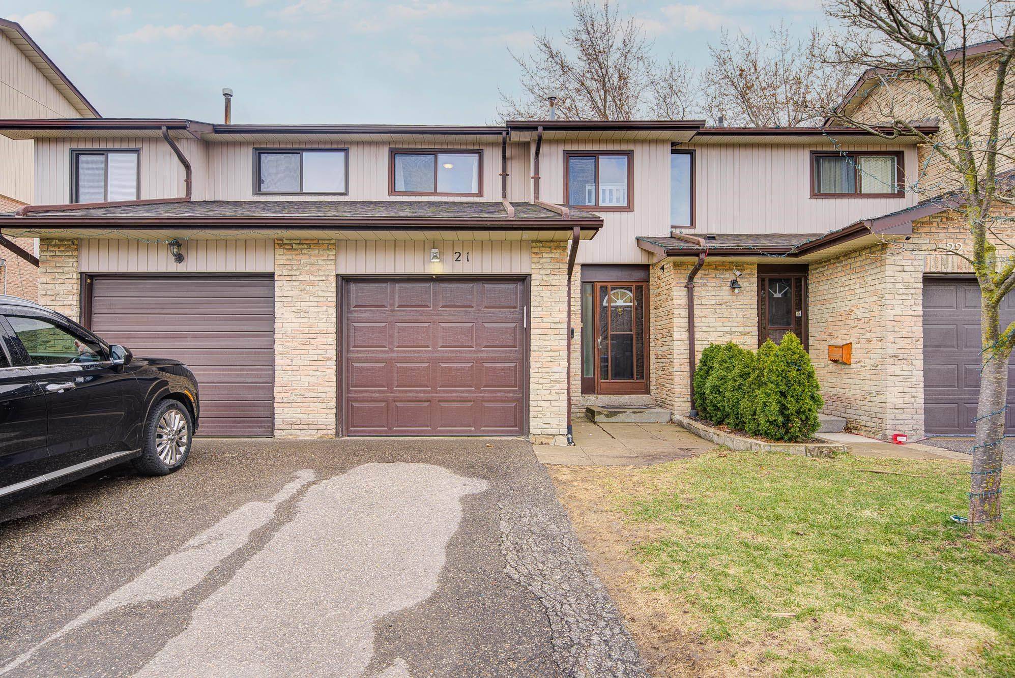 Brampton, ON L6V 3M5,21 DAWSON CRES