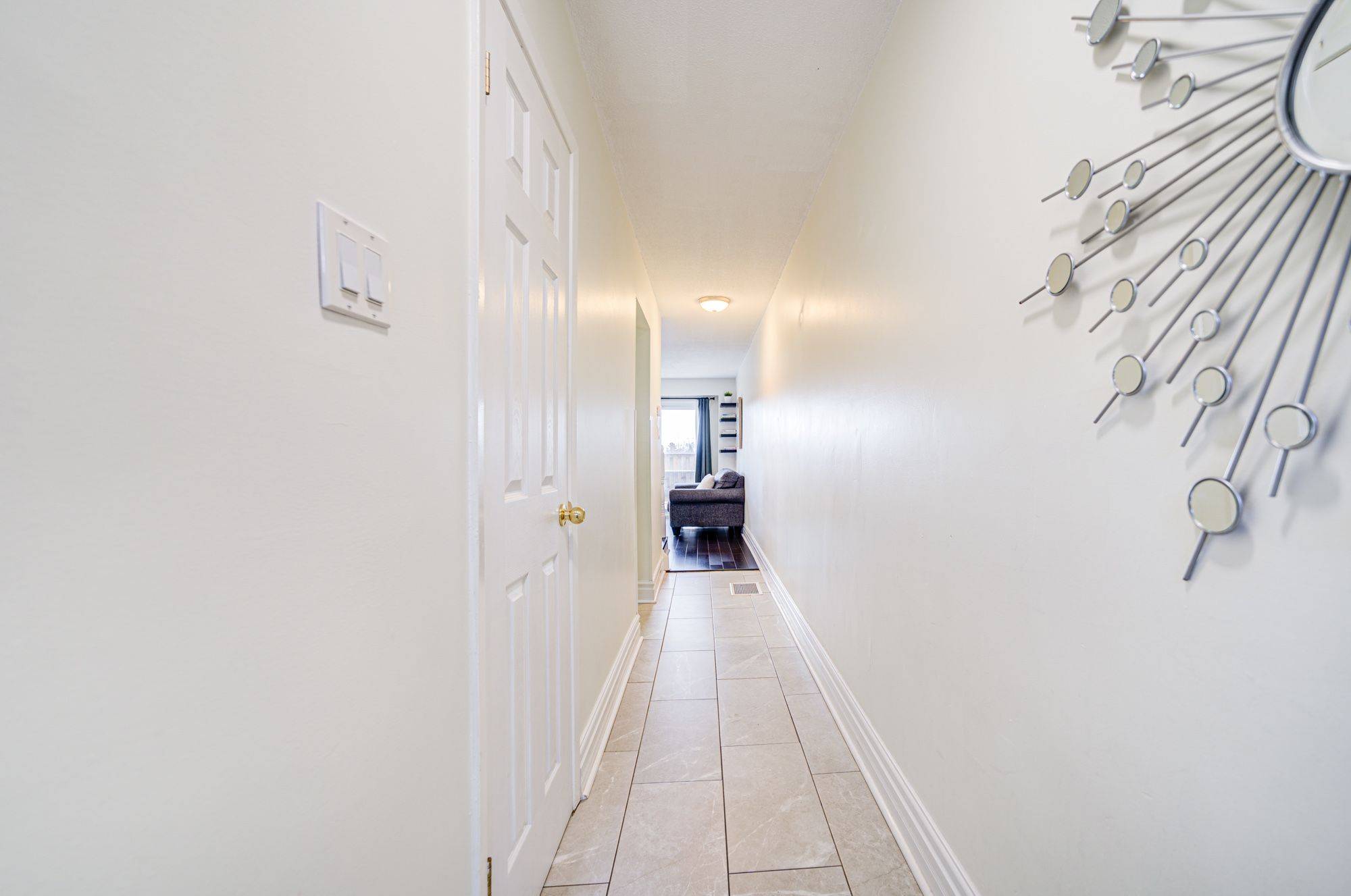 Brampton, ON L6V 3M5,21 DAWSON CRES