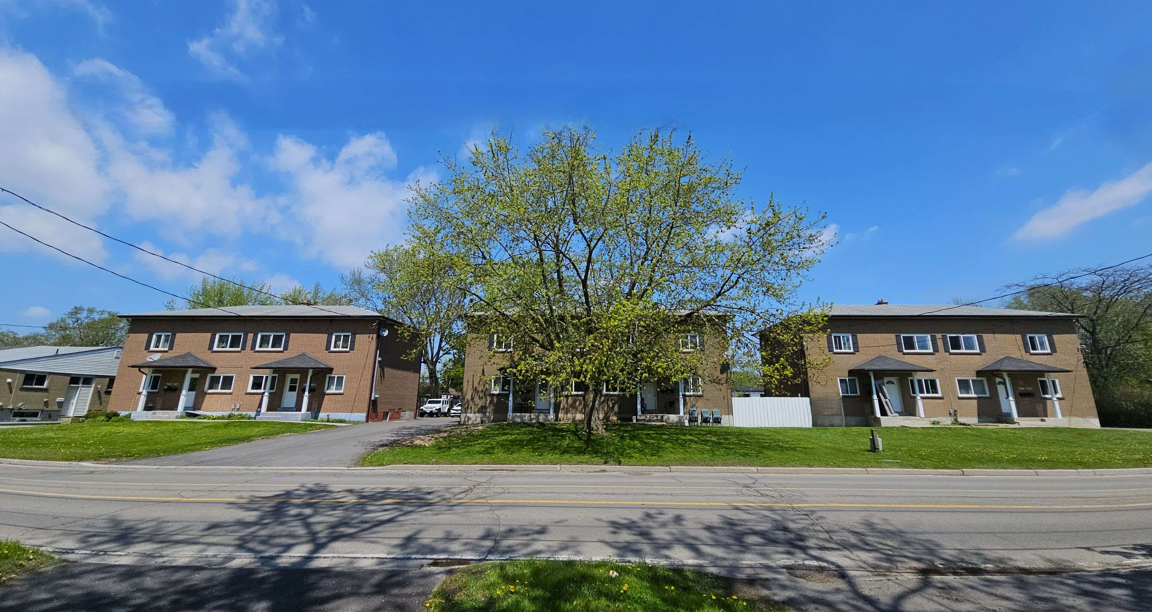 Niagara Falls, ON L2G 6X5,8406 Willoughby DR