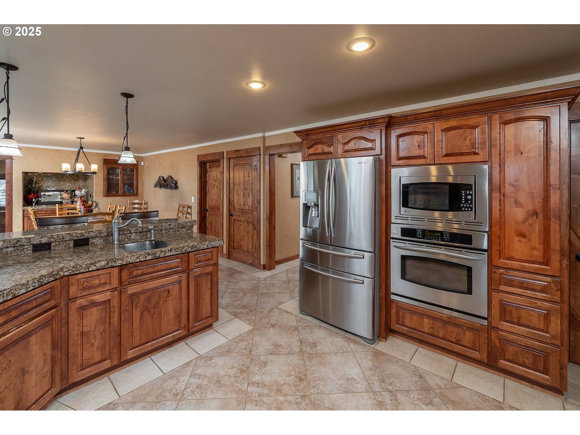 Redmond, OR 97756,6419 NE JUNIPER RIDGE RD