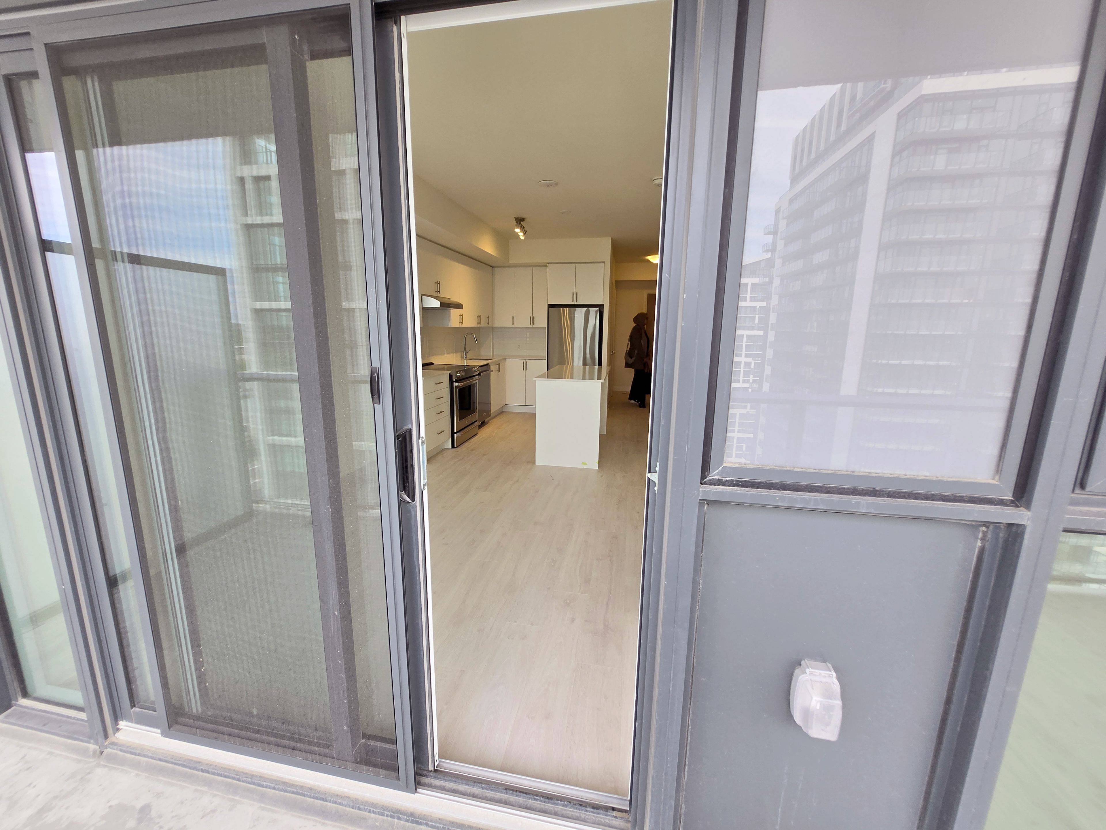 Vaughan, ON L4K 2M9,8960 Jane ST #2317
