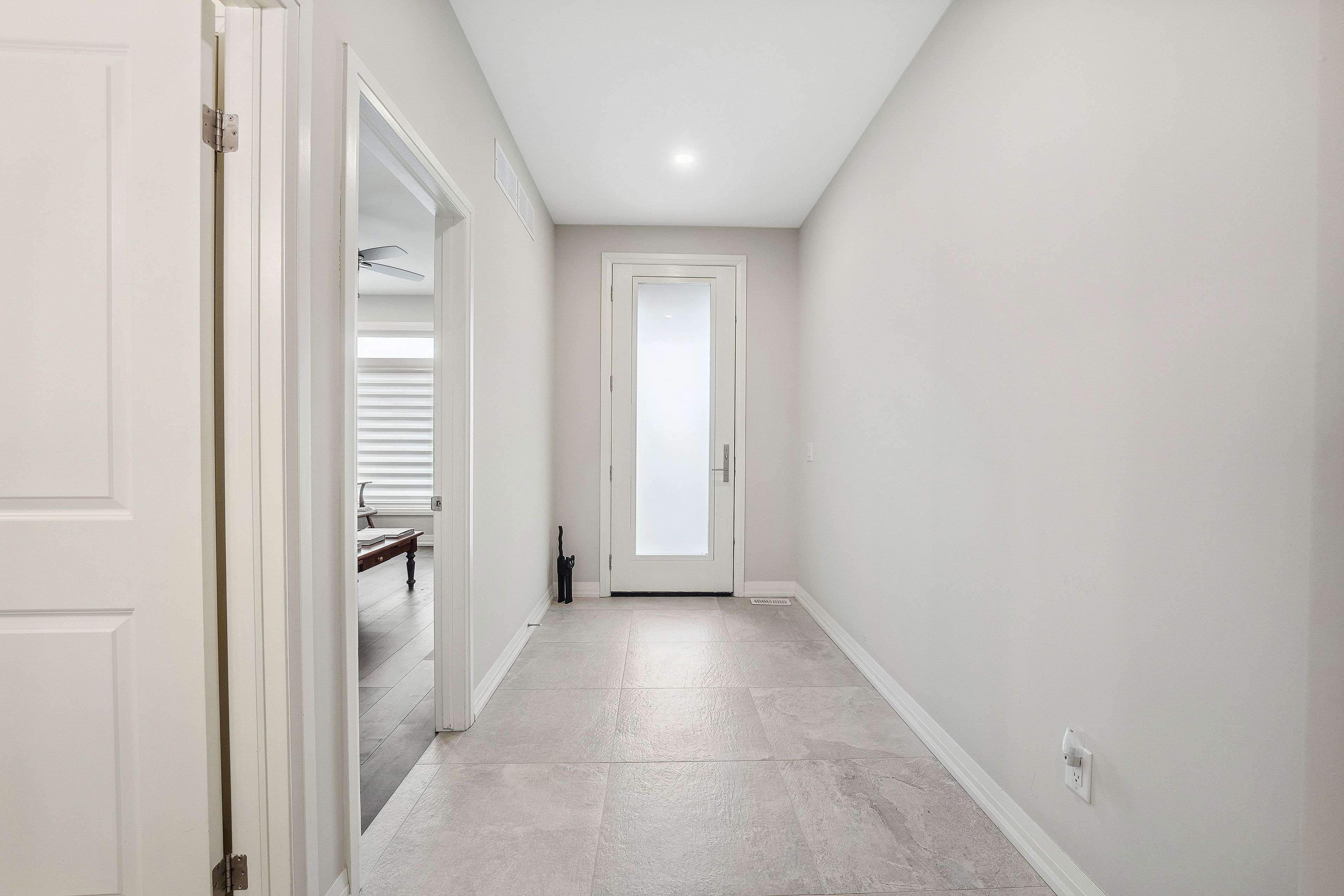 Thorold, ON L2V 5B9,300 Richmond ST #16