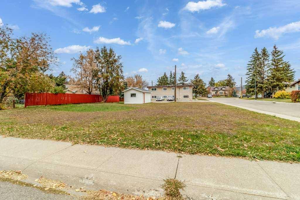 Red Deer, AB t4N 5P2,6002 63A ST