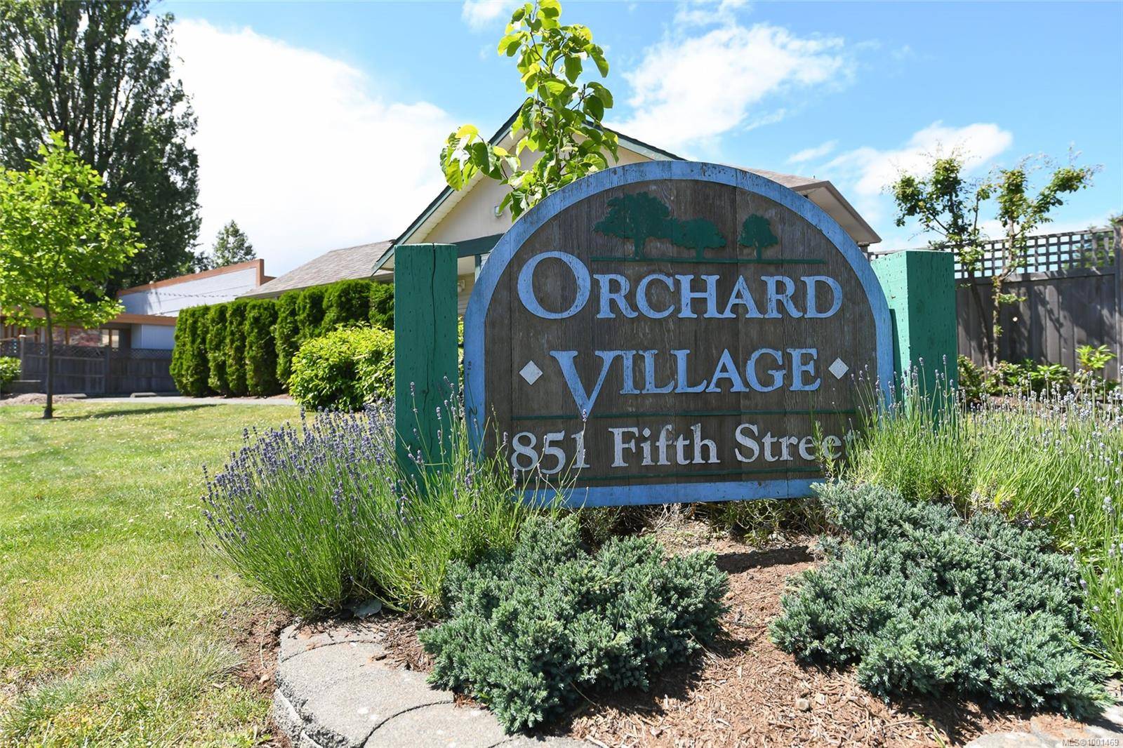 Courtenay, BC V9N 1K8,851 5th St #1D