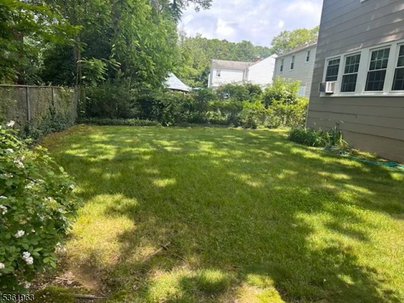 Livingston Twp., NJ 07039,7 Concord Dr