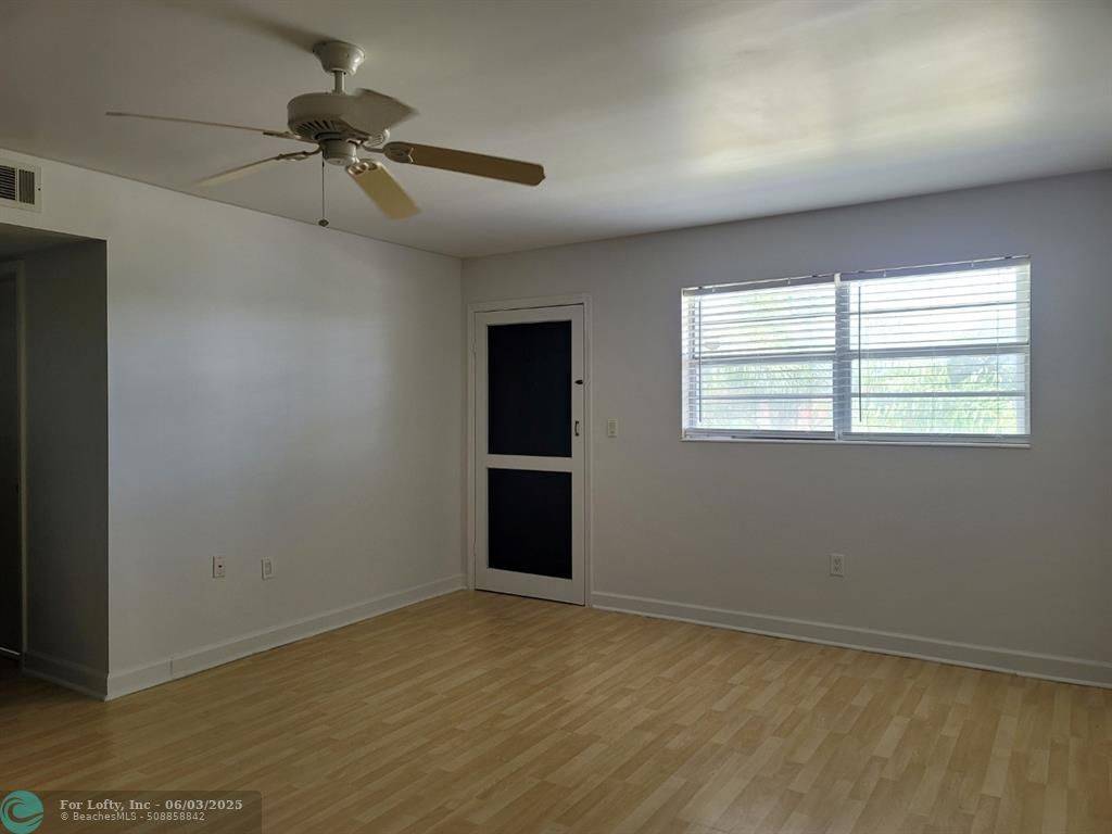 Palm Beach Gardens, FL 33410,3150 Meridian Way  #11