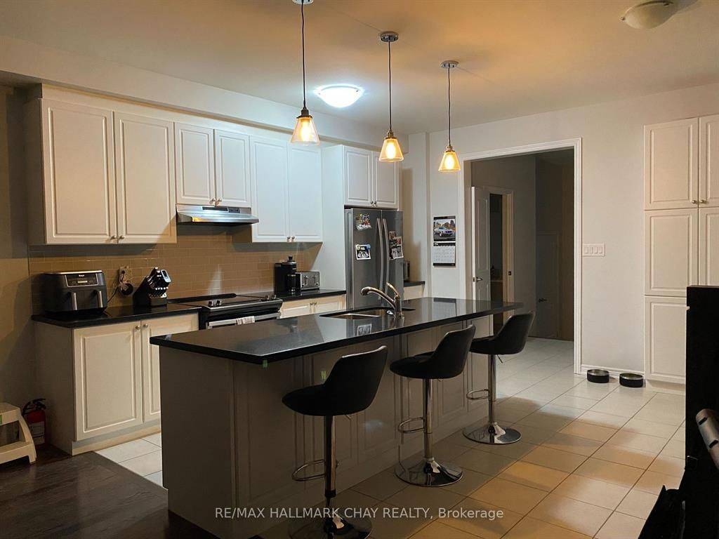 Innisfil, ON L9S 0J8,2051 Dale RD