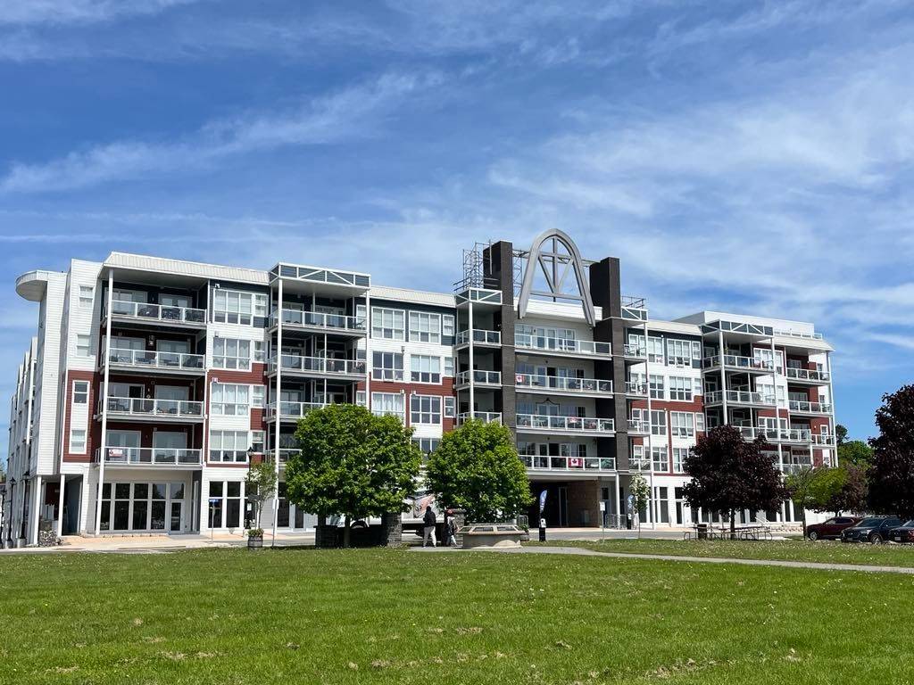 Gananoque, ON K7G 0A8,130 Water ST #505