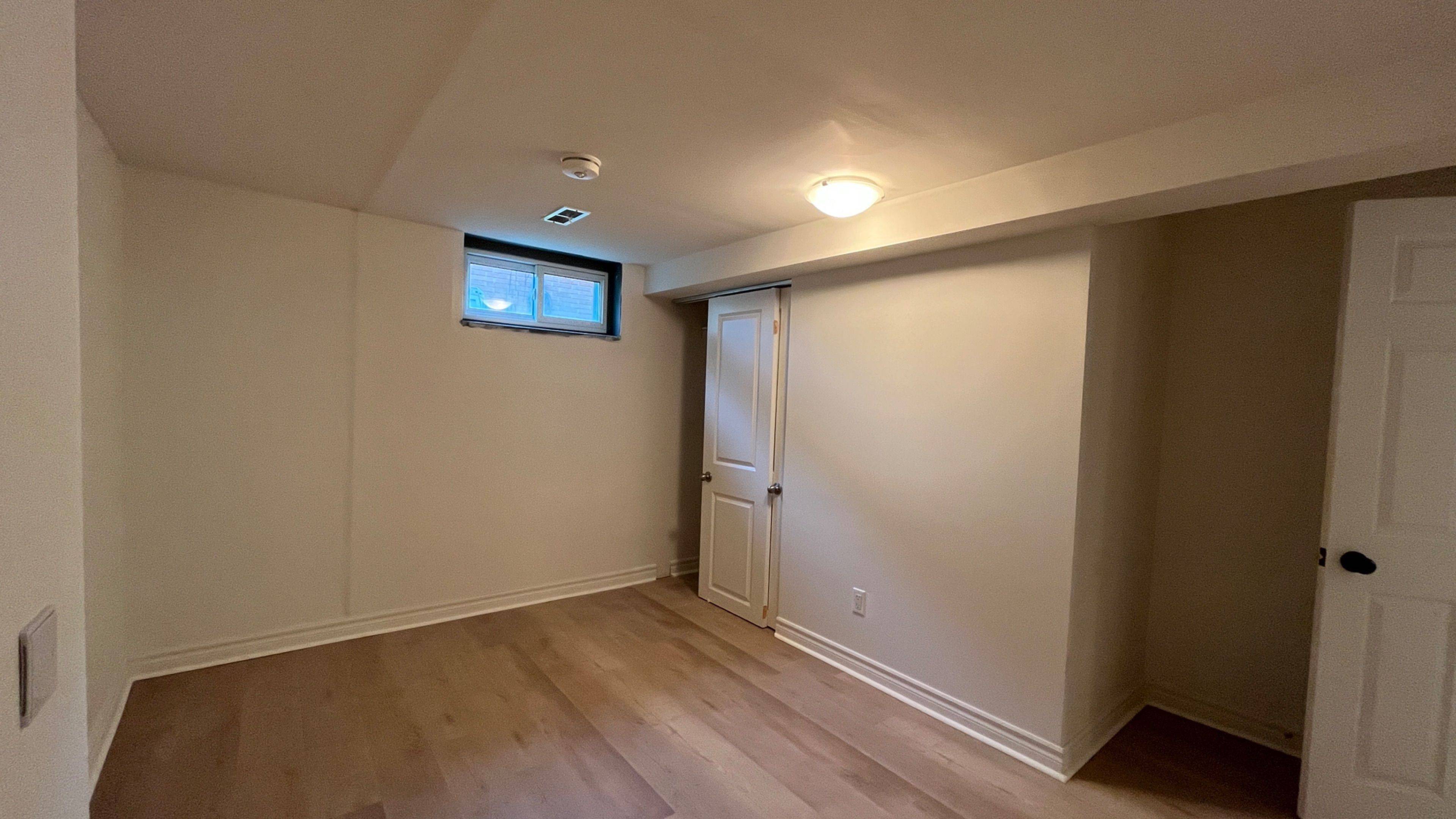 Guelph, ON N1E 3T8,106 Sheridan ST #Basement