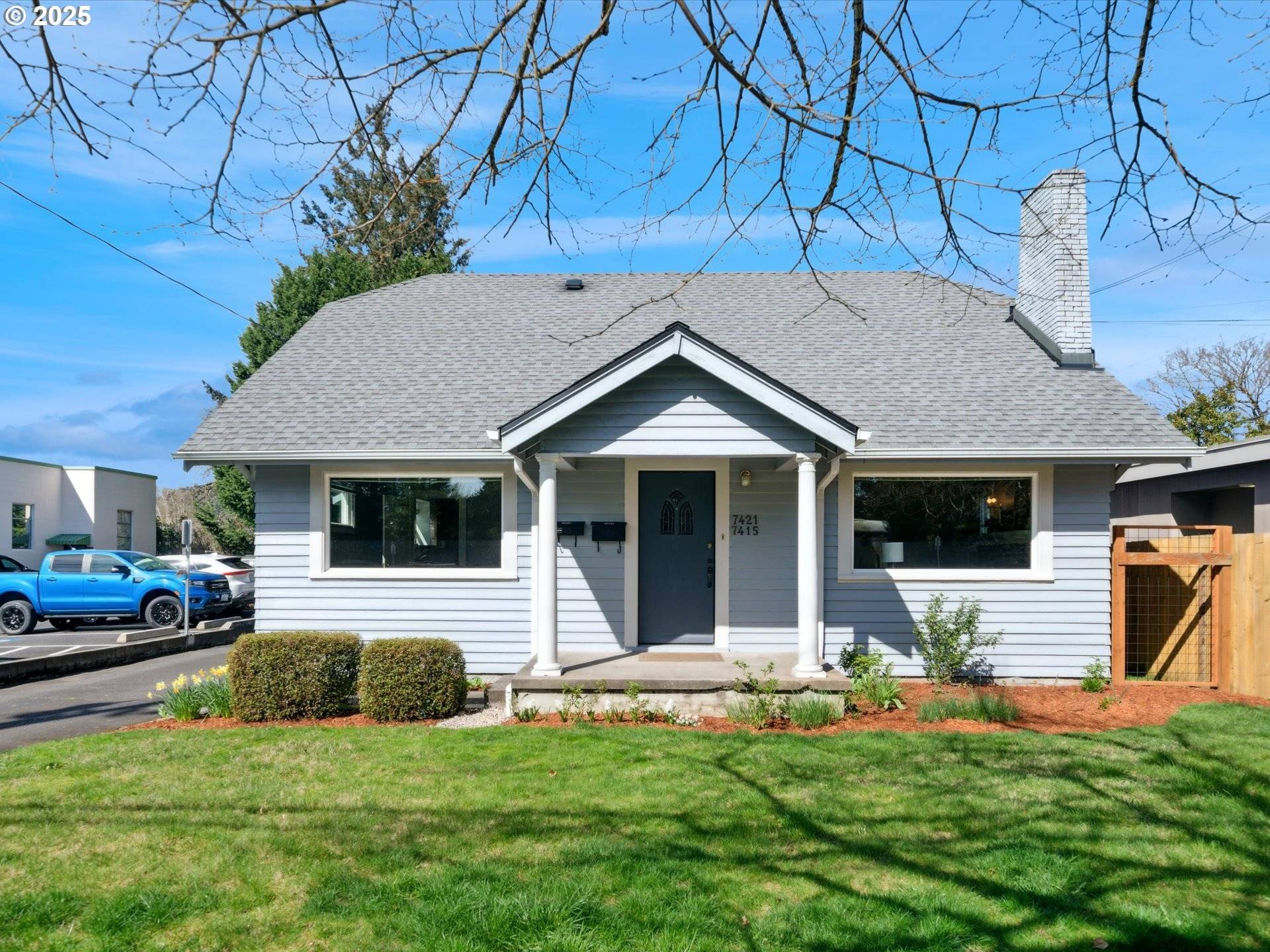 Portland, OR 97206,7421 SE POWELL BLVD