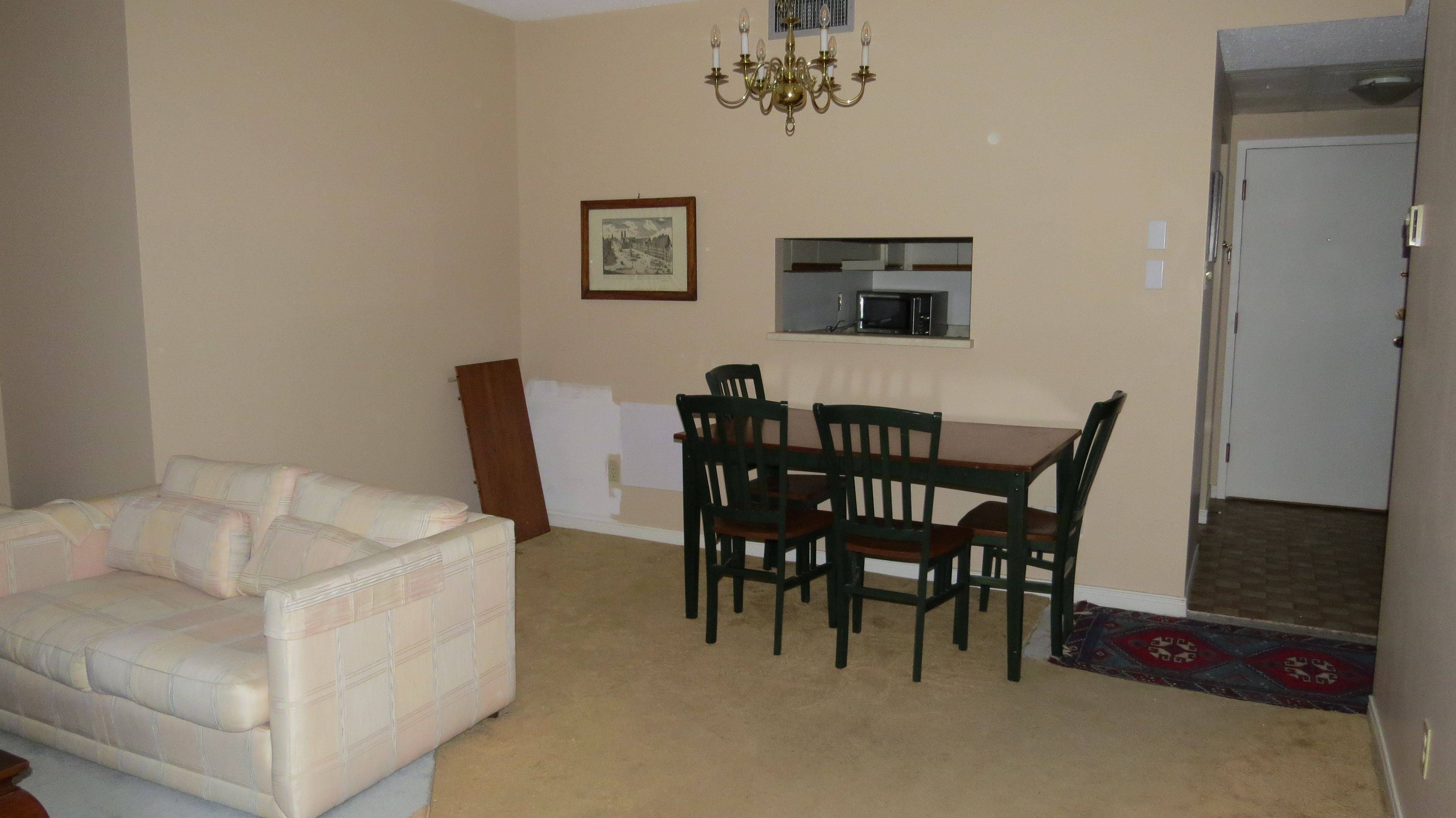 Ottawa Centre, ON K1R 7X2,556 Laurier AVE W #1004