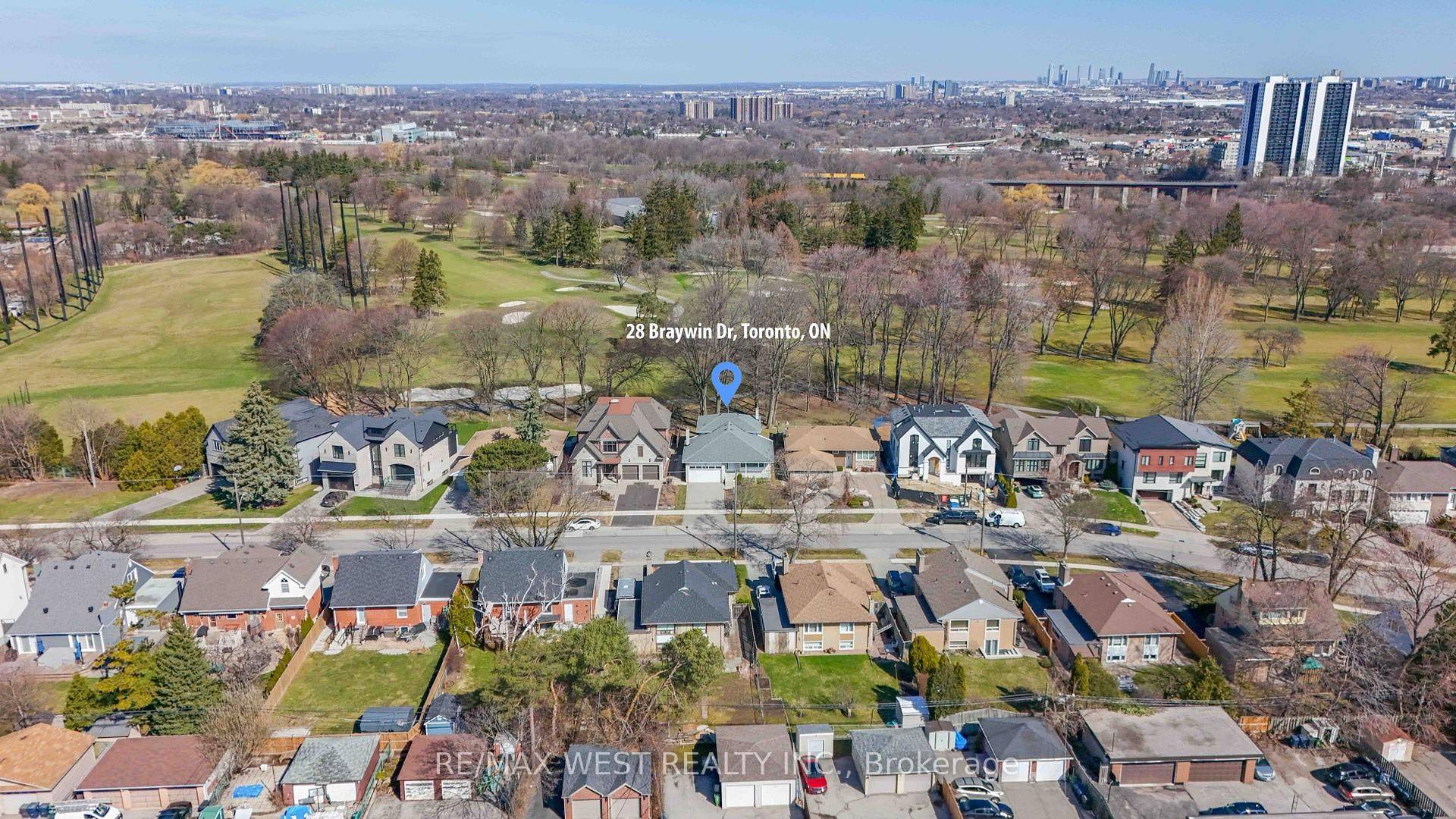 Toronto W09, ON M9P 2P1,28 Braywin DR