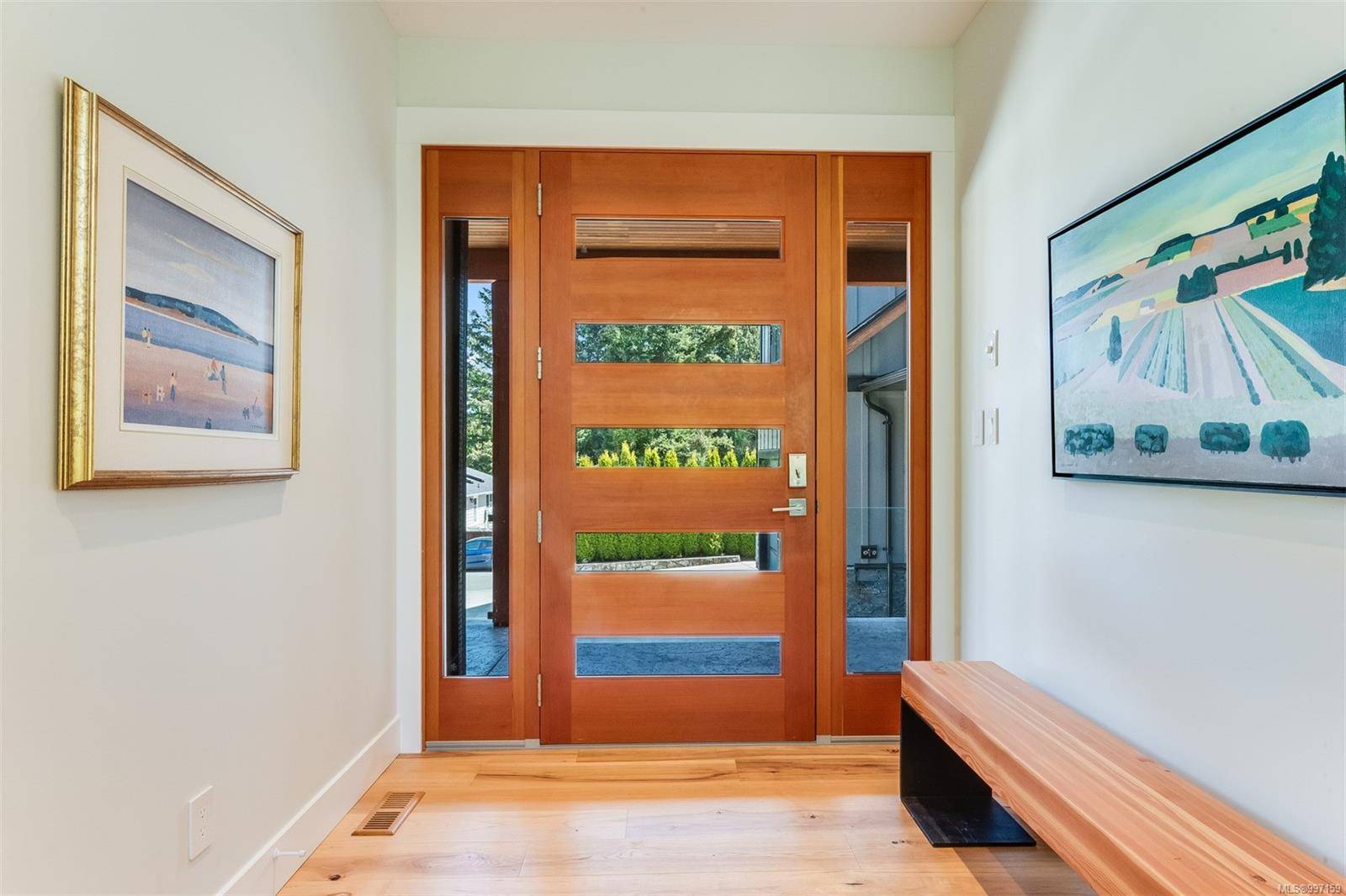 North Saanich, BC V8L 5E3,8660 Richland Pl