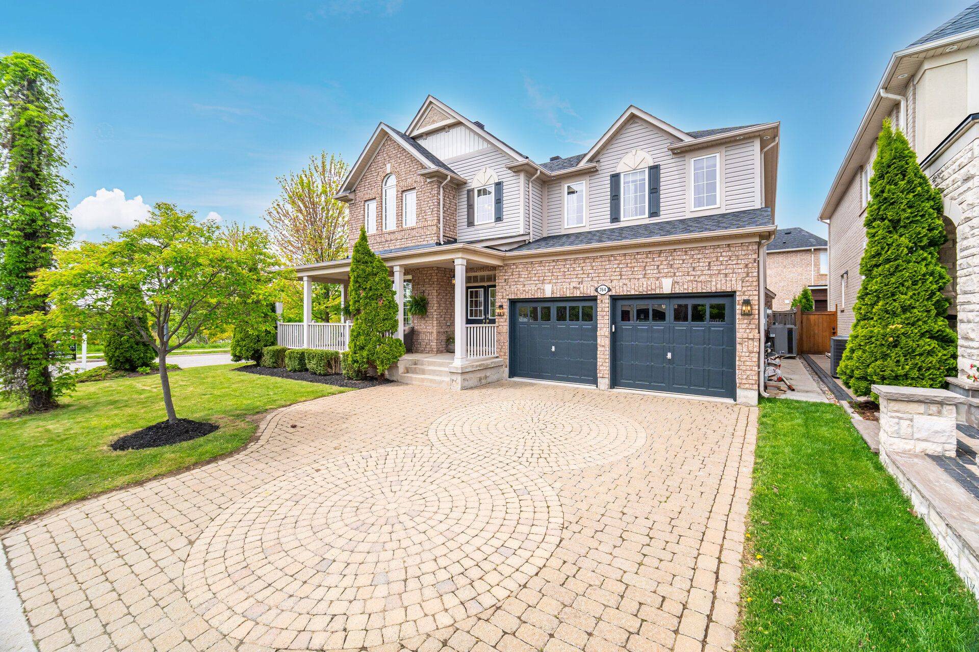 Milton, ON L9T 0X4,764 Reece CT
